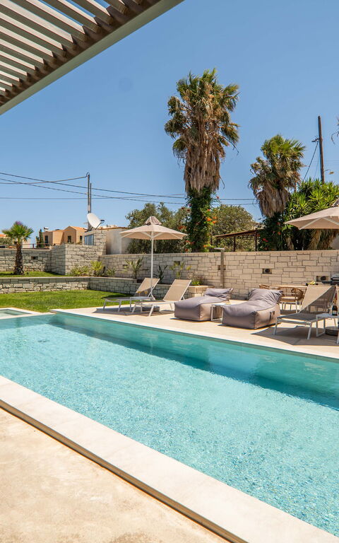 Villa Zen Hephaistos: bassin, Extérieur, Extérieurs