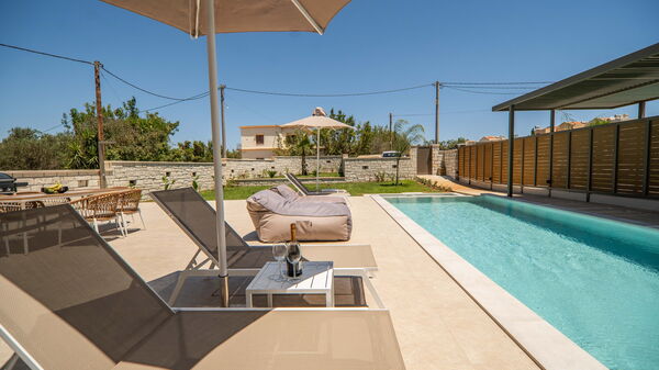 Villa Zen Hera: bassin, Extérieur, Extérieurs