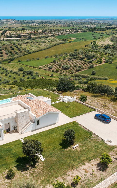 Netina Domus: Extérieur, Jardin, Vues