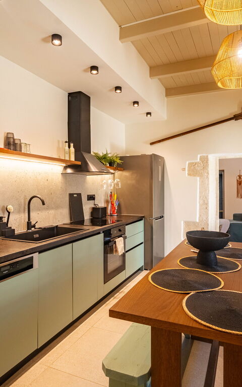 Villa Platon: Cuisine, Salle à manger