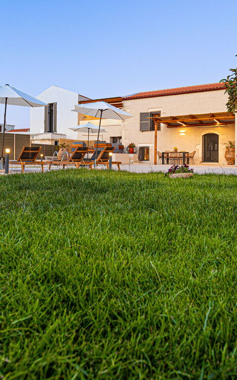 Villa Platon: Extérieur, Extérieurs, Jardin