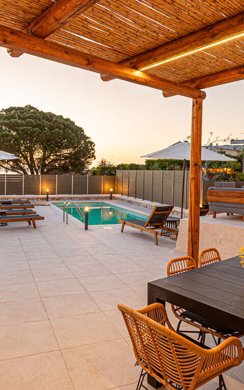 Villa Platon: Balcon / Terrasse / Patio, bassin, Extérieur, Extérieurs, Jardin