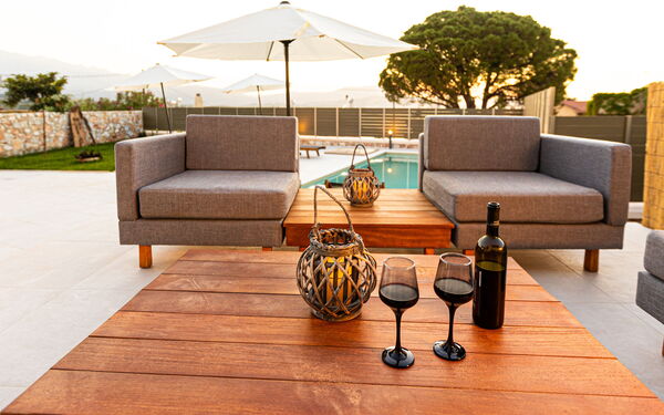 Villa Platon: Balcon / Terrasse / Patio, bassin, Extérieur, Extérieurs