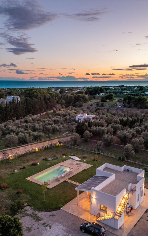 Villa Incantesimo: bassin, Jardin, Vues