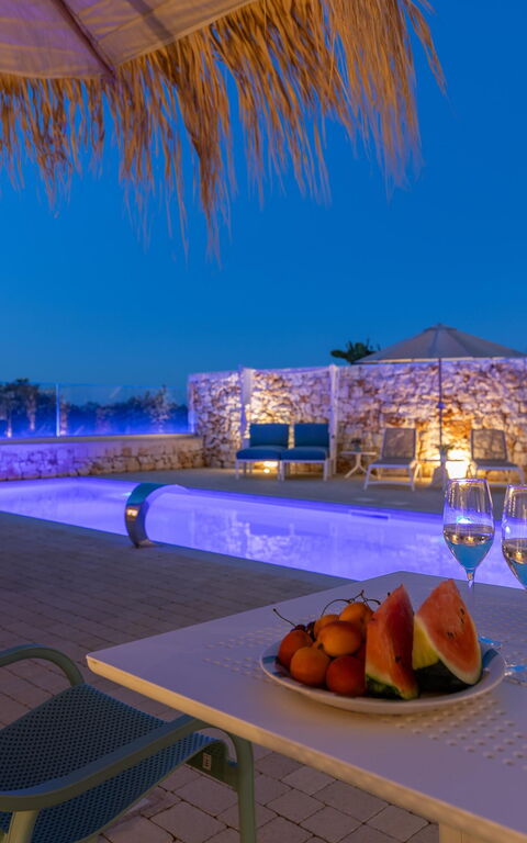 Villa Regina Sul Mare: bassin, Extérieur, Extérieurs