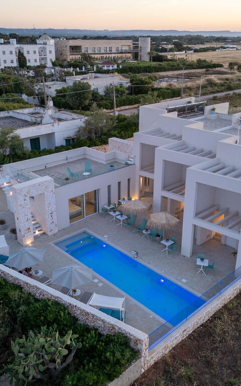 Villa Regina Sul Mare: bassin, Vues