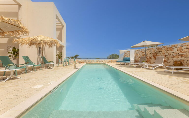 Villa Regina Sul Mare: bassin, Extérieur, Extérieurs