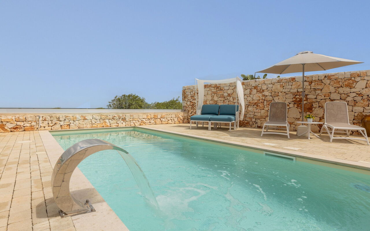 Villa Regina Sul Mare: bassin, Extérieur, Extérieurs