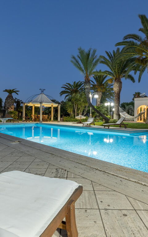 Villa Oasi Di Pace: bassin, Extérieur, Extérieurs