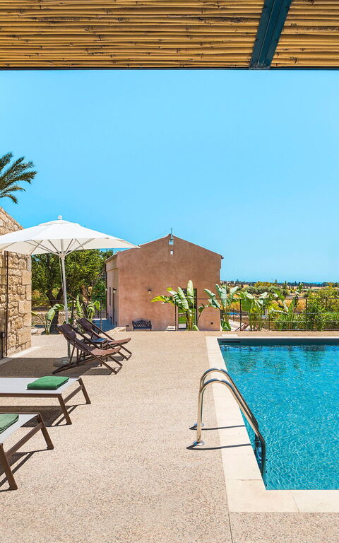 Dimora Spinazzella: bassin, Extérieur, Extérieurs