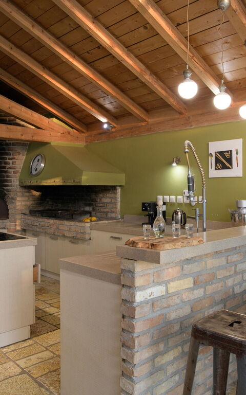 Villa Irida: Cuisine, Salle à manger, Salon