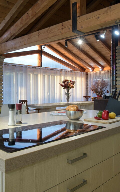 Villa Irida: Cuisine, Salle à manger, Salon