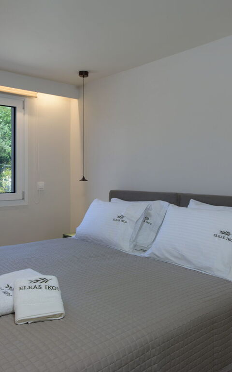 Villa Eleas Ikos: chambre à coucher