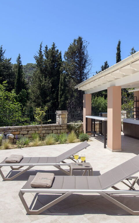 Villa Eleas Ikos: bassin, Extérieur, Extérieurs