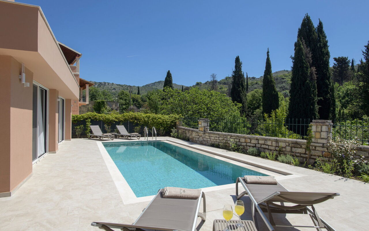 Villa Eleas Ikos: bassin, Extérieur, Extérieurs