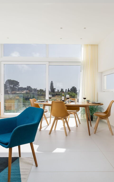 Villa Pizzolungo: Salle à manger, Salon