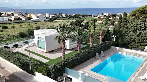 Villa Pizzolungo: bassin, Extérieur, Vues