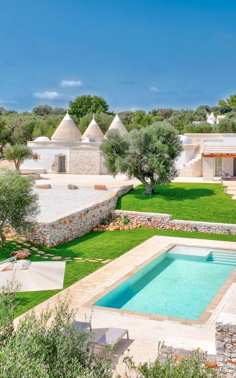 Trulli di Luccio: bassin, Extérieur, Extérieurs