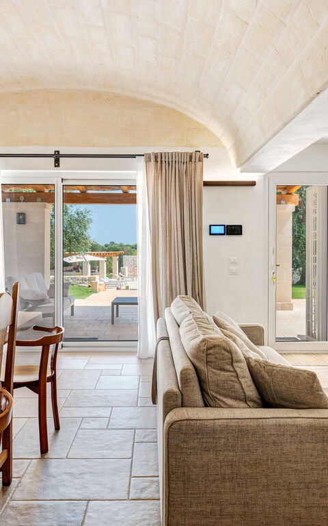 Trulli di Luccio: Salle à manger, Salon