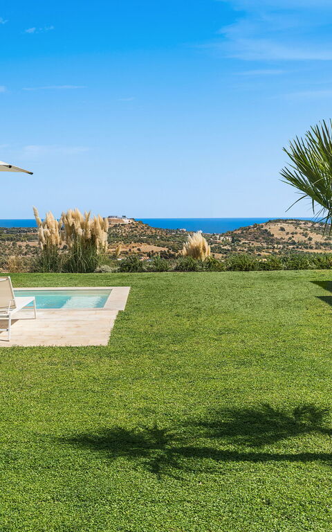 Villa Petite Afrique: bassin, Extérieur, Extérieurs, Jardin