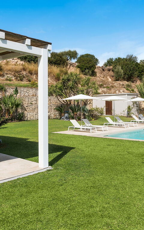 Villa Petite Afrique: bassin, Extérieur, Extérieurs, Jardin