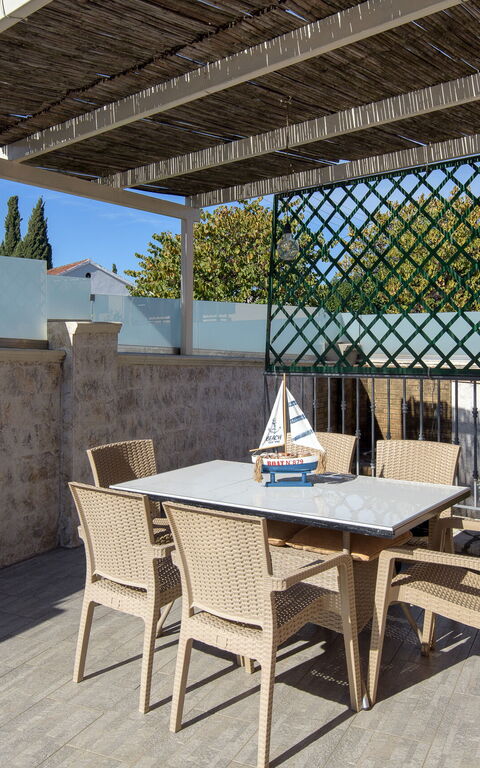 Doctor'S House: Balcon / Terrasse / Patio, Extérieur, Extérieurs