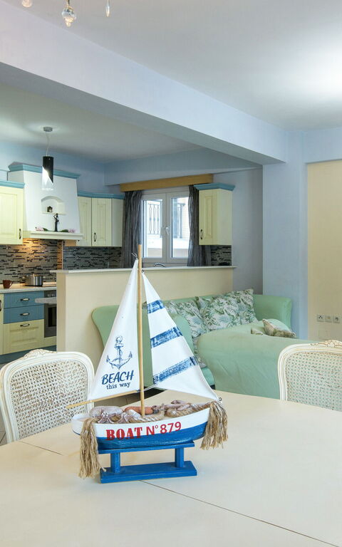 Doctor'S House: Salle à manger, Salon