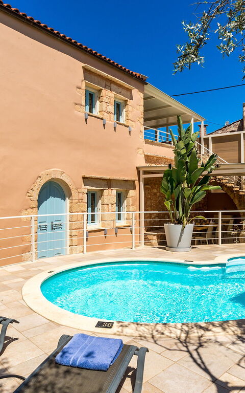 Villa Cava: bassin, Extérieur, Extérieurs