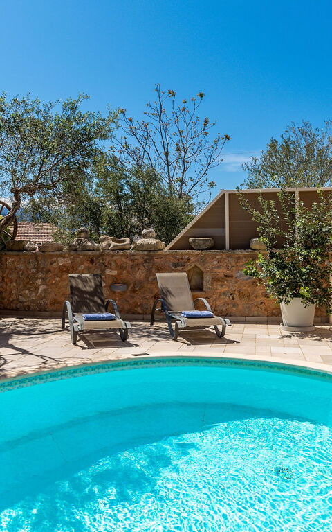 Villa Cava: bassin, Extérieur, Extérieurs