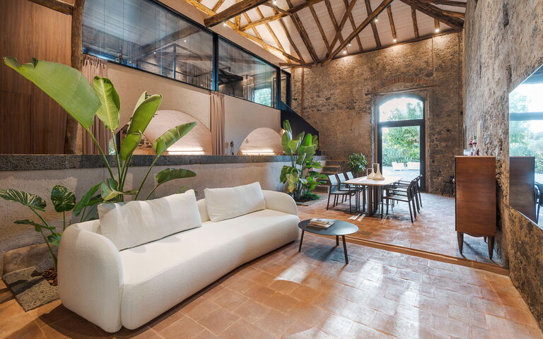Muna Retreat: Salle à manger, Salon