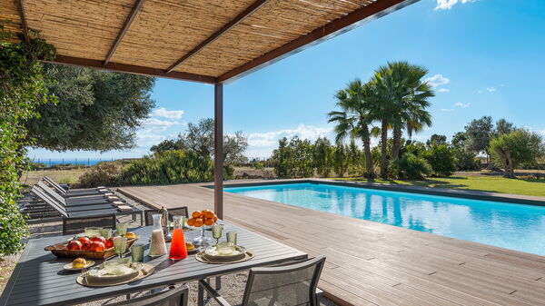 Muna Retreat: bassin, Extérieur, Extérieurs