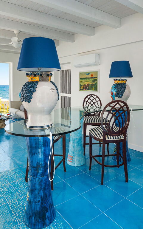 Montalbano Suite: Cuisine, Salon