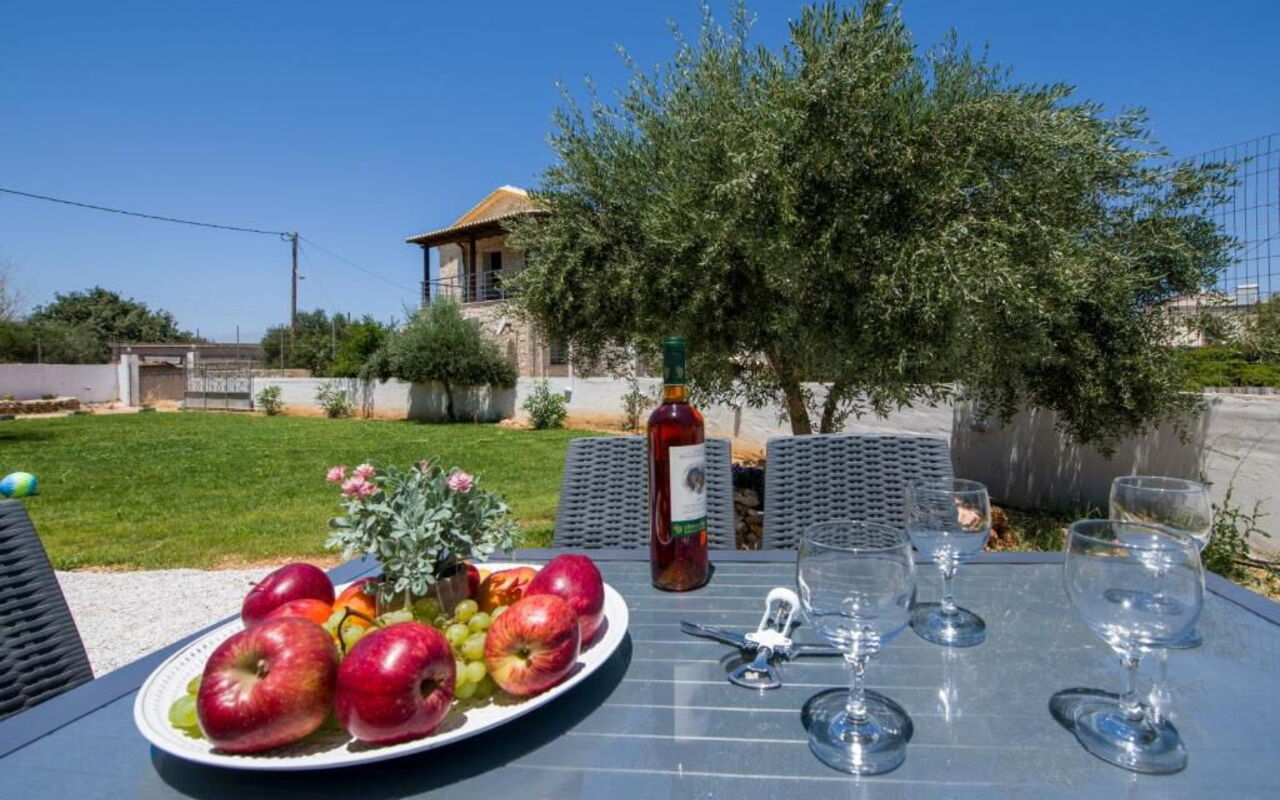 Magnolia: Extérieur, Extérieurs, Jardin