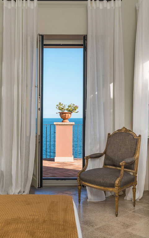 Villa Continella: chambre à coucher