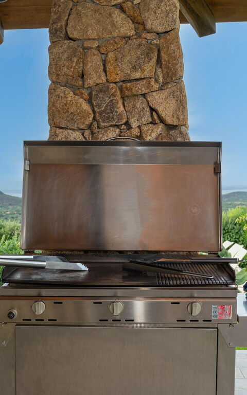 Villa Marinella: bassin, Extérieurs