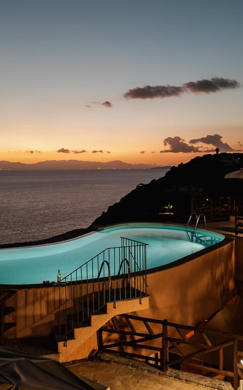 Villa Atlantide: bassin, Extérieur, Extérieurs, Vues