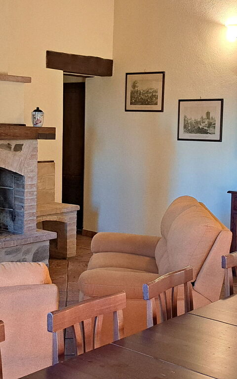 Podere Peteglia: Salle à manger, Salon