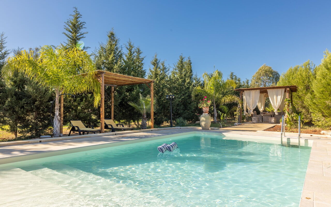 Villa Renedda: bassin, Extérieur, Extérieurs