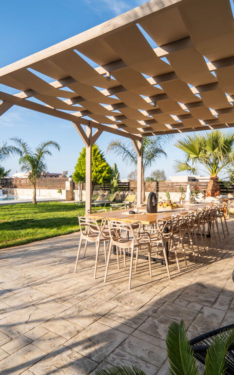 Villa Olympia: Balcon / Terrasse / Patio, Extérieur, Extérieurs, Jardin