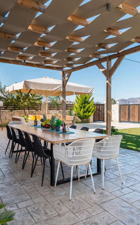 Villa Olympia: Balcon / Terrasse / Patio, Extérieur, Extérieurs, Jardin