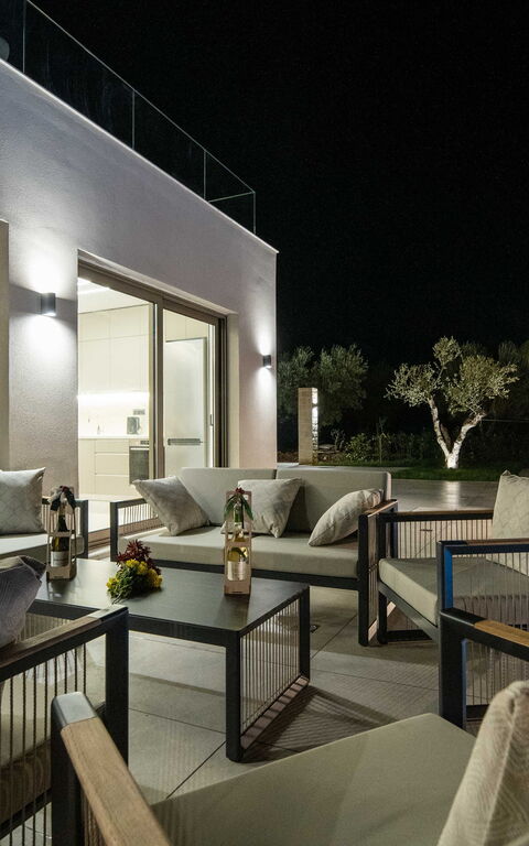 Villa Vasilissa: bassin, Extérieur, Extérieurs