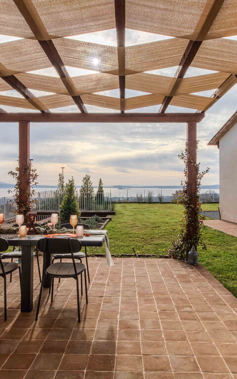 Tenuta Poggio Guiano: Balcon / Terrasse / Patio, Extérieur, Extérieurs, Jardin, Vues
