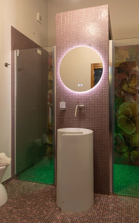 Tenuta Poggio Guiano: Salle commune, Salle de bain