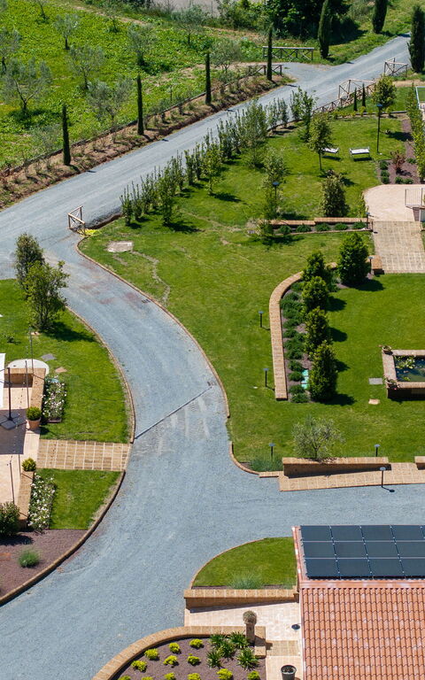 Tenuta Poggio Guiano: bassin, Vues