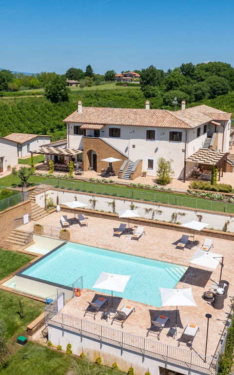 Tenuta Poggio Guiano: bassin, Extérieur, Extérieurs, Jardin, Vues
