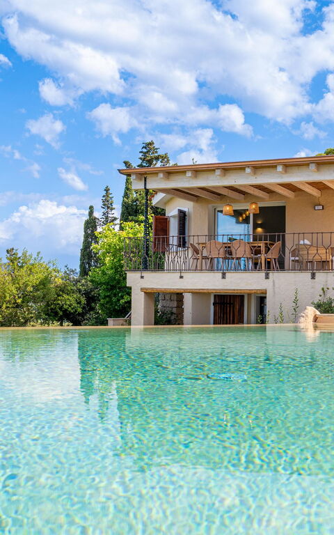 Villa Zephyros: bassin, Extérieur, Extérieurs