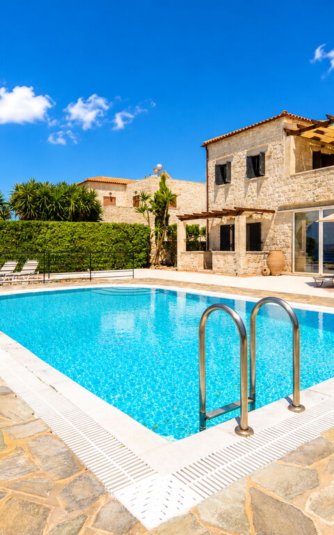Villa Pi: bassin, Extérieur, Extérieurs, Vues