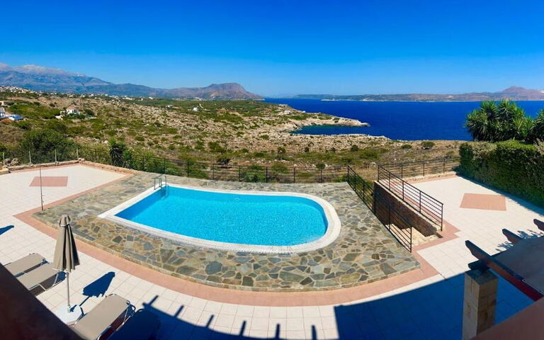 Villa Pi: Extérieur, Extérieurs, Vues