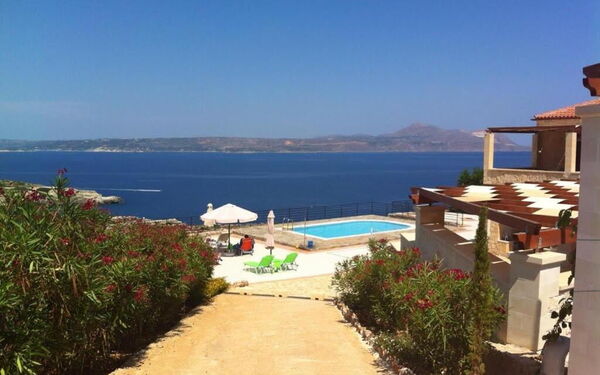 Villa Pi: Extérieur, Extérieurs, Vues