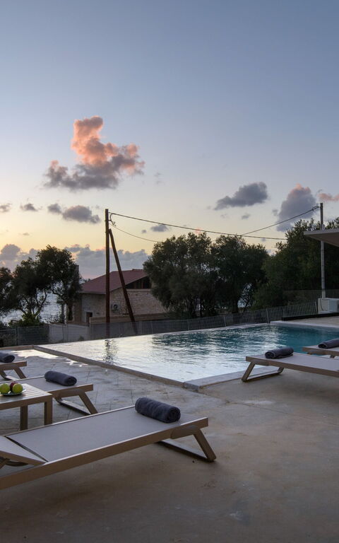 Villa Elais: bassin, Extérieur, Vues